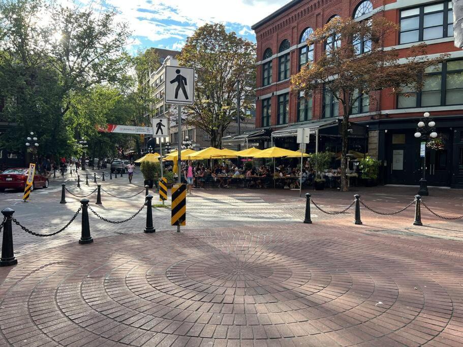 Ferienwohnung Hidden Gem: Historical Gastown Vancouver Exterior foto