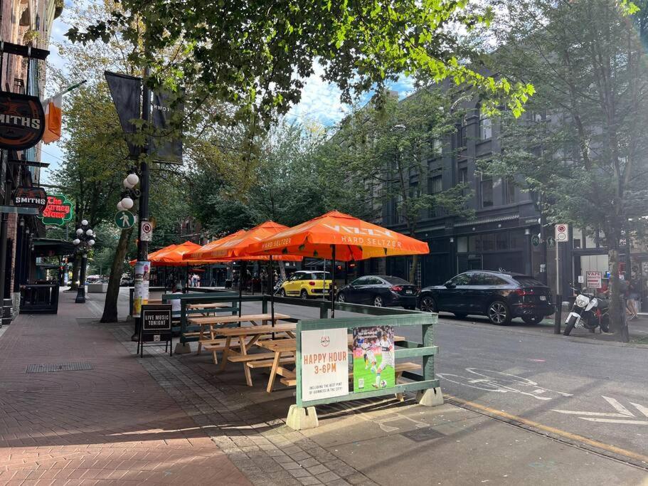 Ferienwohnung Hidden Gem: Historical Gastown Vancouver Exterior foto