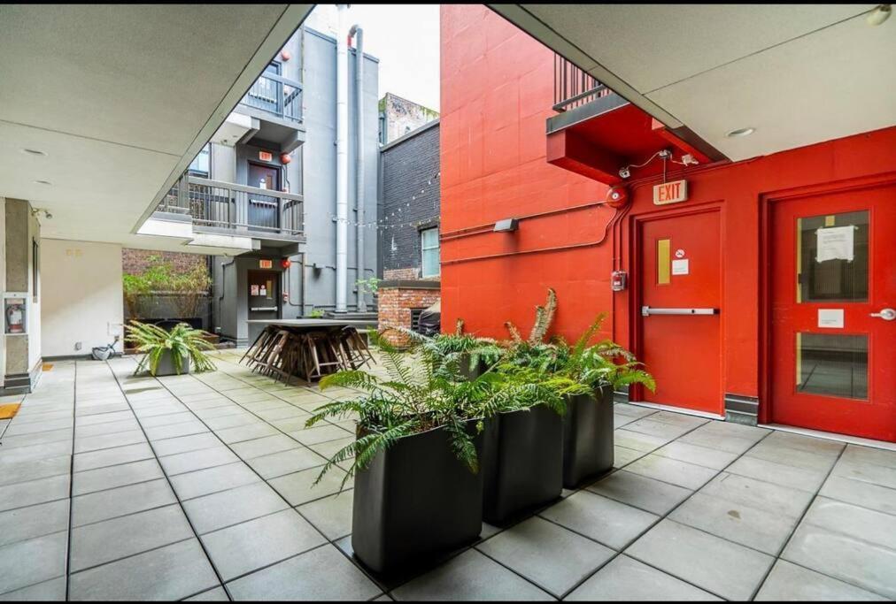 Ferienwohnung Hidden Gem: Historical Gastown Vancouver Exterior foto